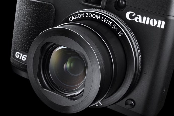 Canon_PowerShot G16_BLK_03_lens_BEAUTY.jpg